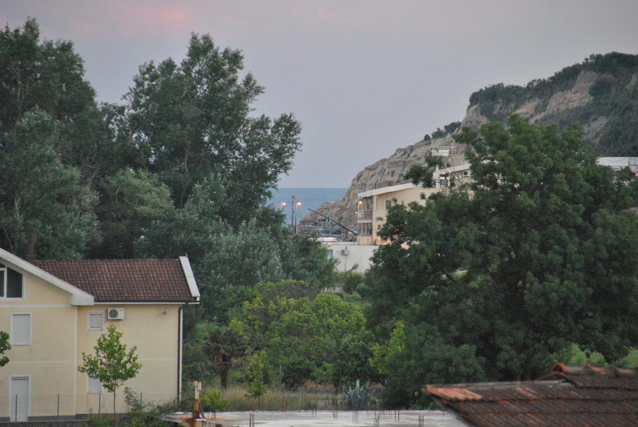 Haamel Apartment Ulcinj Buitenkant foto